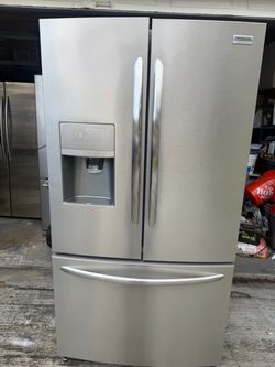 Electrolux Refrigerator 21.7 cu 3 months warranty delivery and installation available