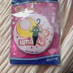 Sailor Moon Button Luna Pin
