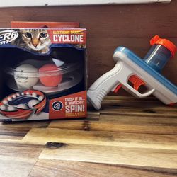 Nerf Cat: Cyclone And Catnip Disk Blaster 