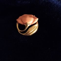 Vintage Avon brooch