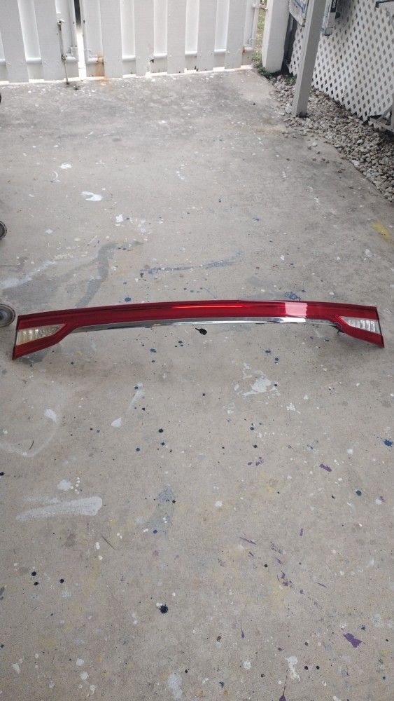 16-18 Lincoln MKX Rear Taillight Decklid OEM W/Out Camera FA1B-13B433-A