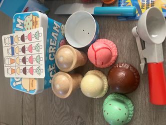 Melissa and Doug complete  ice cream set and blender smoothie set like new pretend play