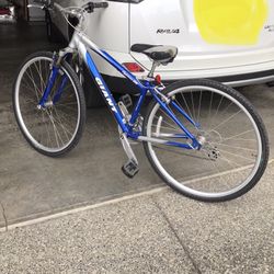 Giant Bike In Good Condition 