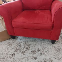 Havertys Amalfi Chair, Red 1