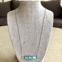🌊 Pretty turquoise colors rough sea glass handmade beaded silver tone necklace
