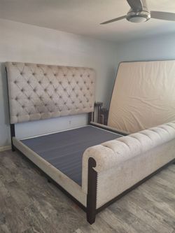 FREE King size bed "I will not respond to is it still available "