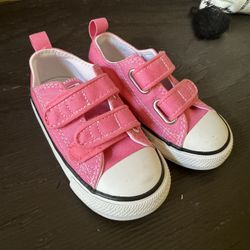 New pink converse 7c 