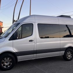 2022 Mercedes Sprinter Passenger Van  2.0  Diesel 