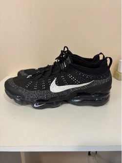 Nikes SZ 12-13