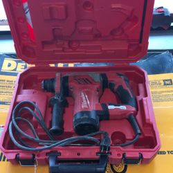 Milwaukee Electric Hammer Drill