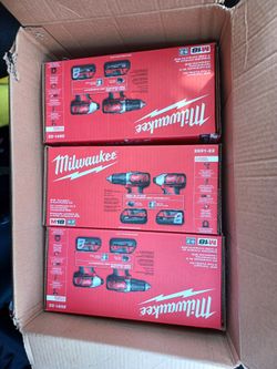 Milwaukee Combo Drill