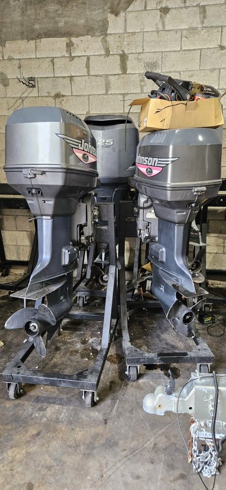 1999 Johnson 90 Hp Two Stroke Outboard Motors