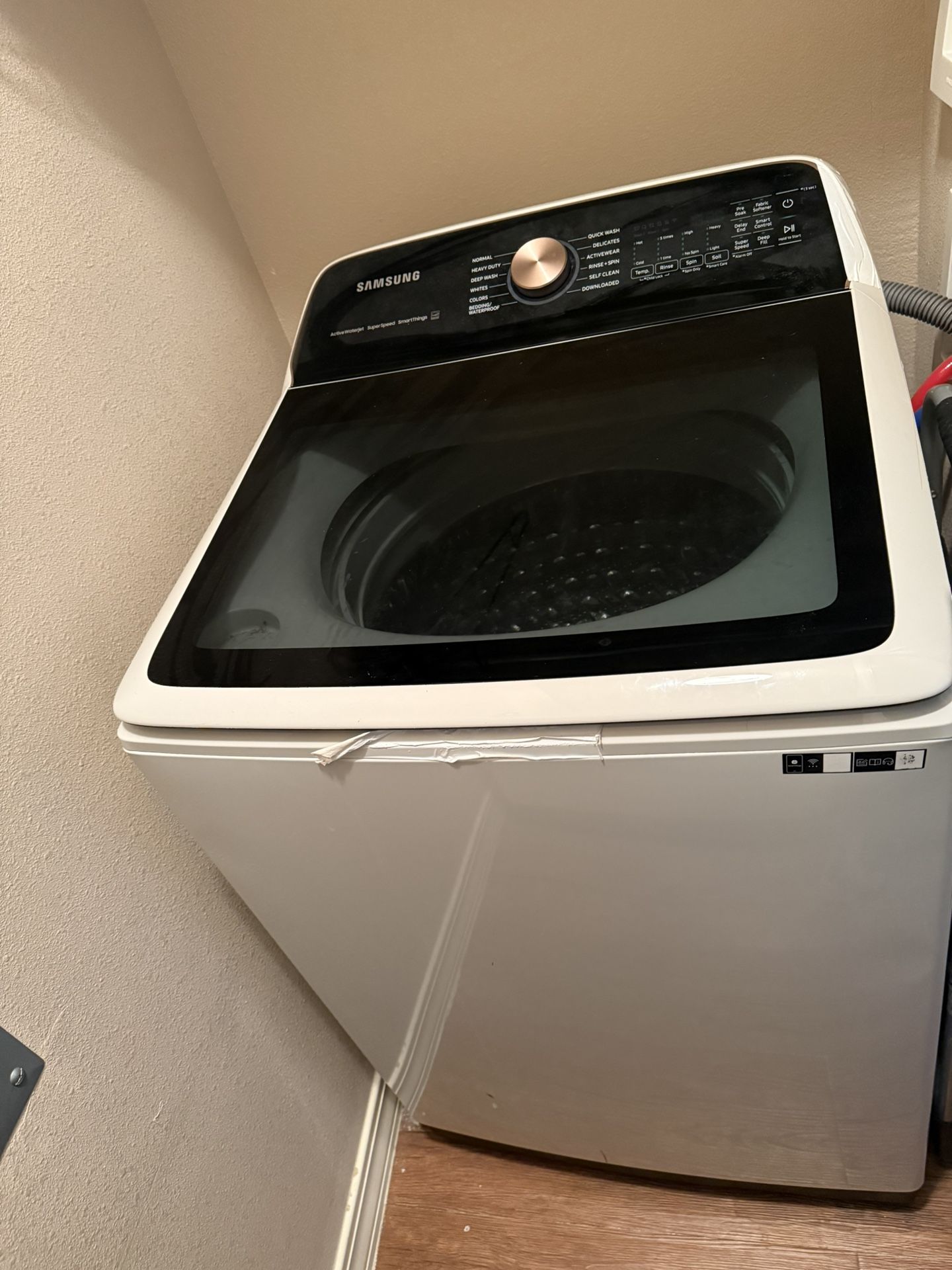 washer & dryer.