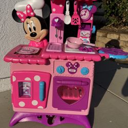 Minnie Mouse Kitchen