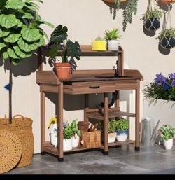 Outdoor Gardner’s Table with sink!