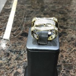 10k Gold With Diamond Mens Ring!
