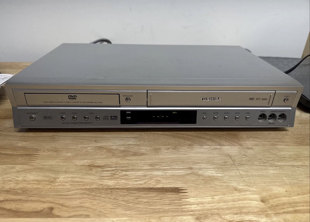 Toshiba SD-K530SU DVD Player / VCR Recorder Combo Tested No Remote No Cables