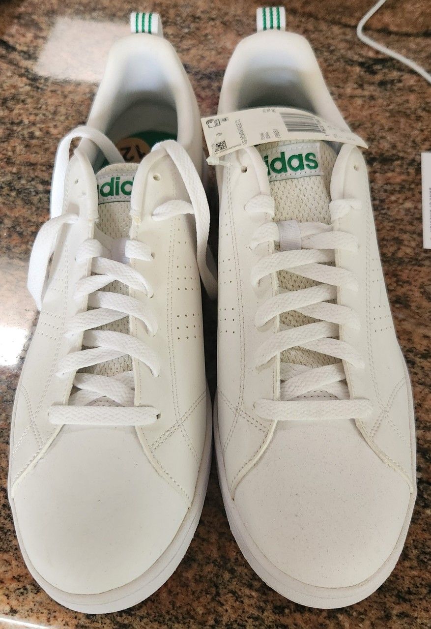 NEW ADIDAS SNEAKERS MENS SIZE 12