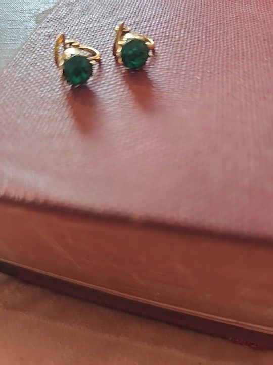 Antique Clip On Earrings 