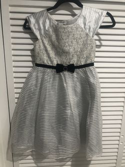 Dress girl size 8y