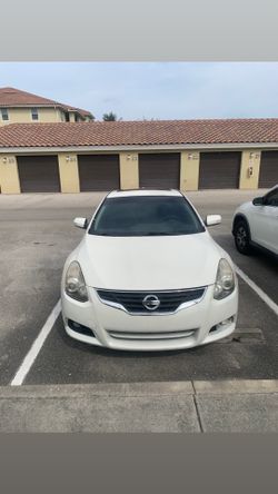 2011 Nissan Altima s sport