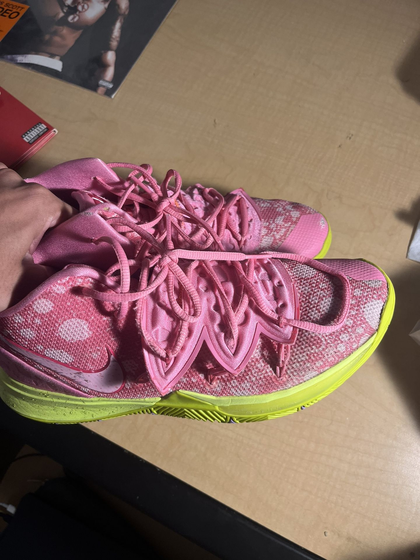Size 10.5 Patrick Kyrie’s. Amazon.com | Nike Preschool Kyrie 5 SBSP BP CN4501 600  main image 2