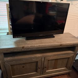 Mesa Grande Para TV En Buen Estado Es De Gavetas 