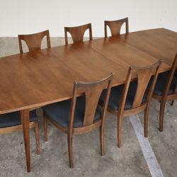 Restored Broyhill Brasilia extendable dining set (table, eight chairs)