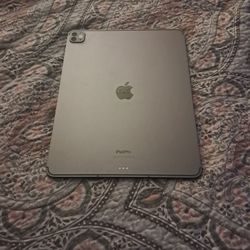 Ipad 12.9in A2764 512g