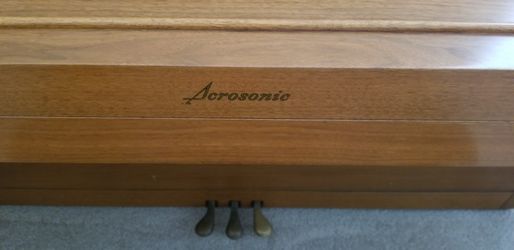 Piano in excellent condition 