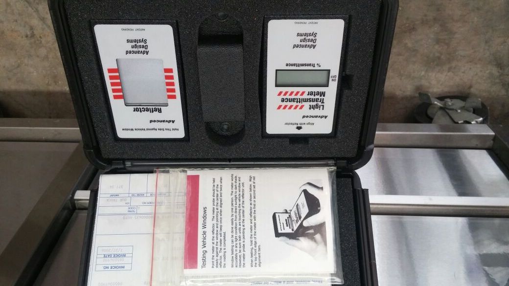 Electronic window tint meter