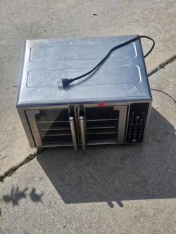 SMALL OVEN