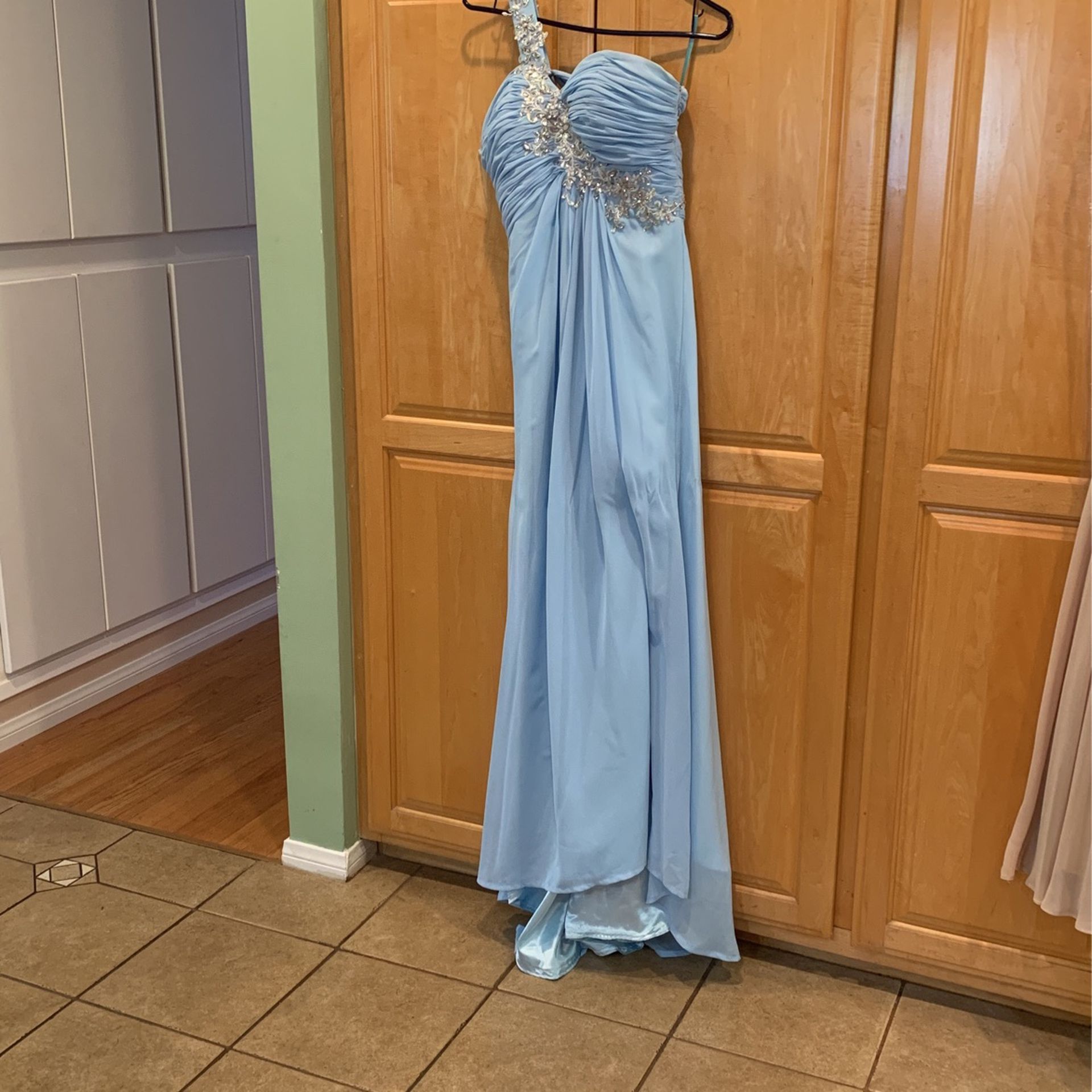 Formal Light Blue Dress Size 4