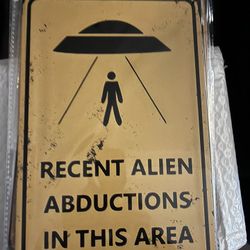 Vintage Style UFO Metal Signs