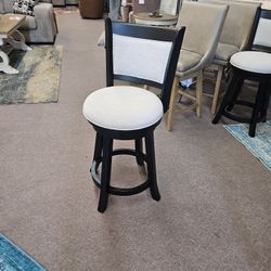 Swivel Counter Height Stool