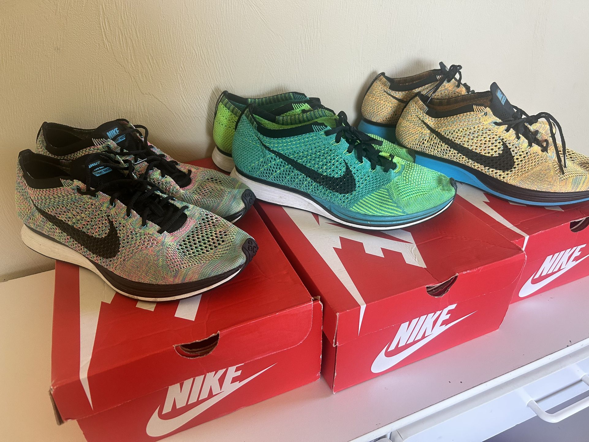 Nike Flyknit Racer Lot Sz 11.5