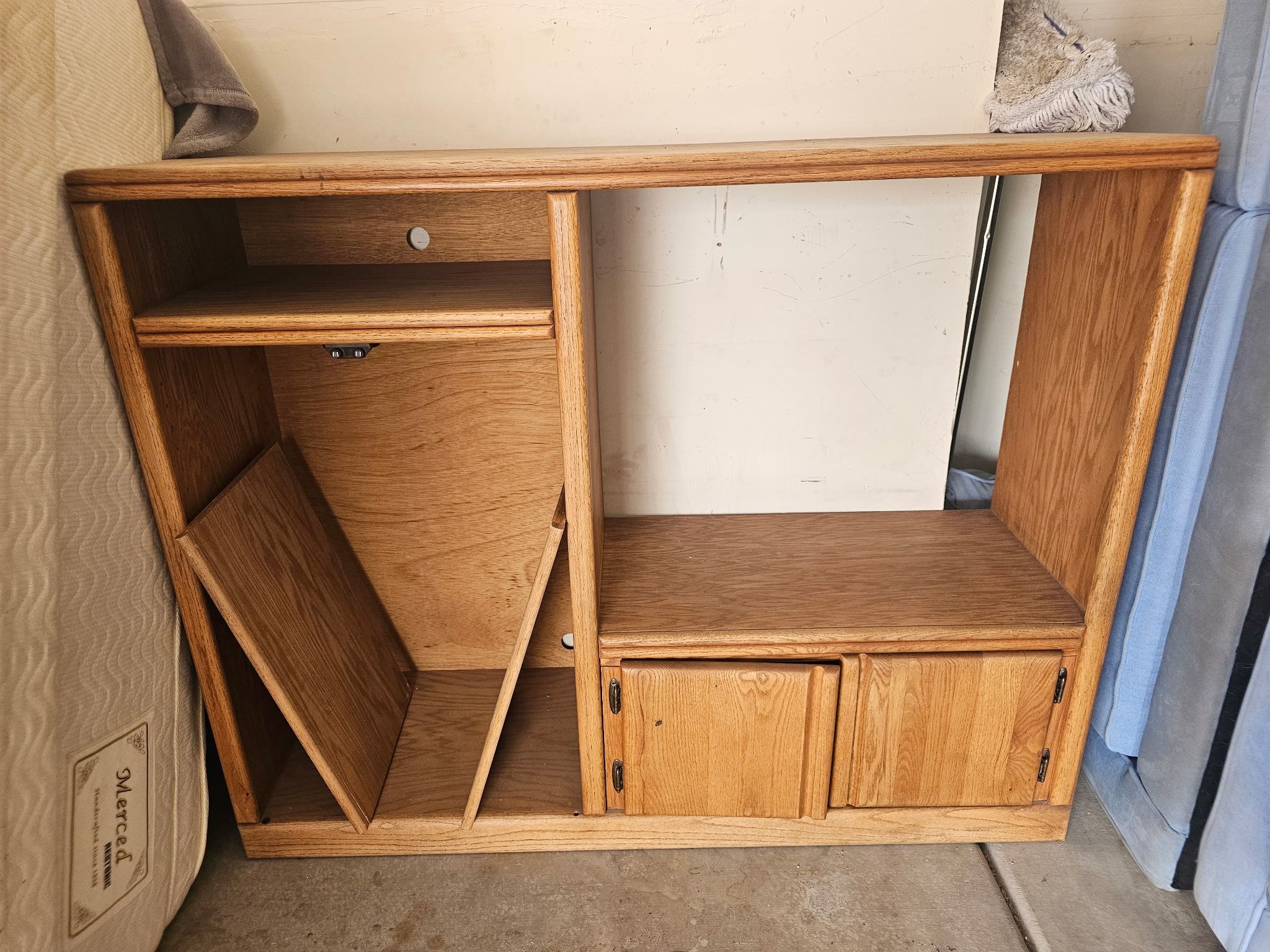 Sturdy Oak-Look Entertainment Center / TV Stand - Shelves & Storage