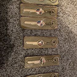 Vintage Car Key Chrysler Lincoln Valiant