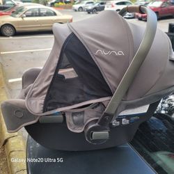 Nuna Baby Carrier/Car Seat