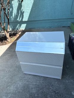 White 2-Drawer Nightstand with Mirrored Top