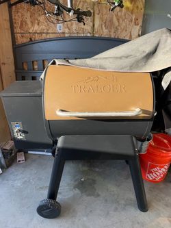 Traeger Pellet Grill Smoker