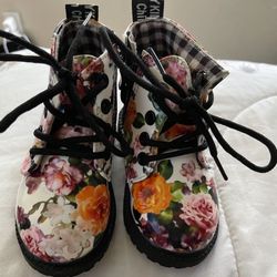 Girls Boots
