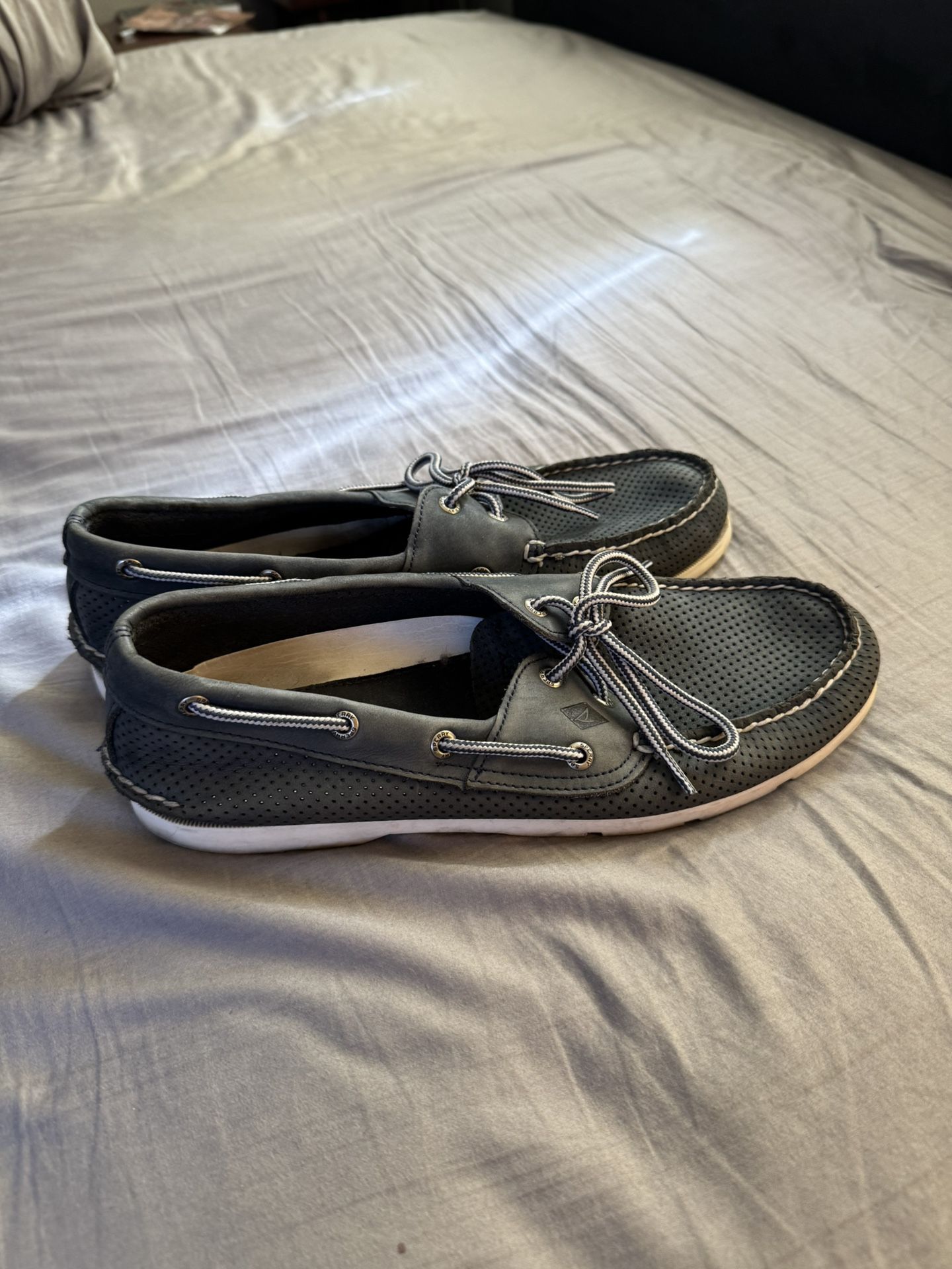 SPERRY Top-Sider Leather Boat Shoes. Mens size: 10.5. Navy Blue/White. Leather