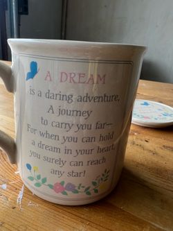 Hallmark The Inspiration of Amanda Bradley 1985 Mug with Lid