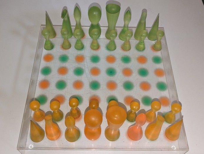 Karim Rashid Orange & Green Chess Set Bozart Game Mid-Century Modern