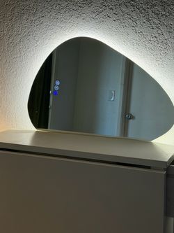 Light up mirror
