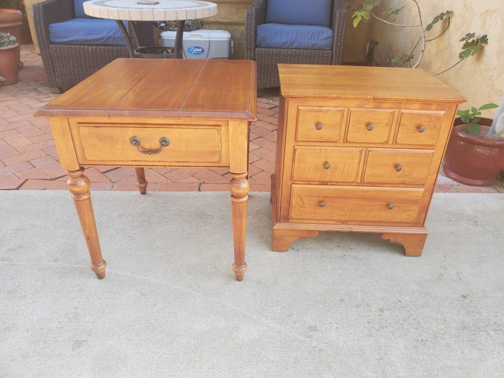 Pair of Ethan Allen End Tables