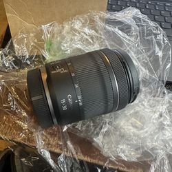 Canon 15-30mm lens Like New