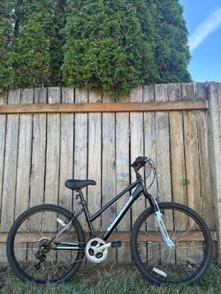 Nishiki Pueblo 26" Mountain Bike – Small 15" Frame