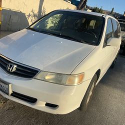 2004 Honda Odyssey 